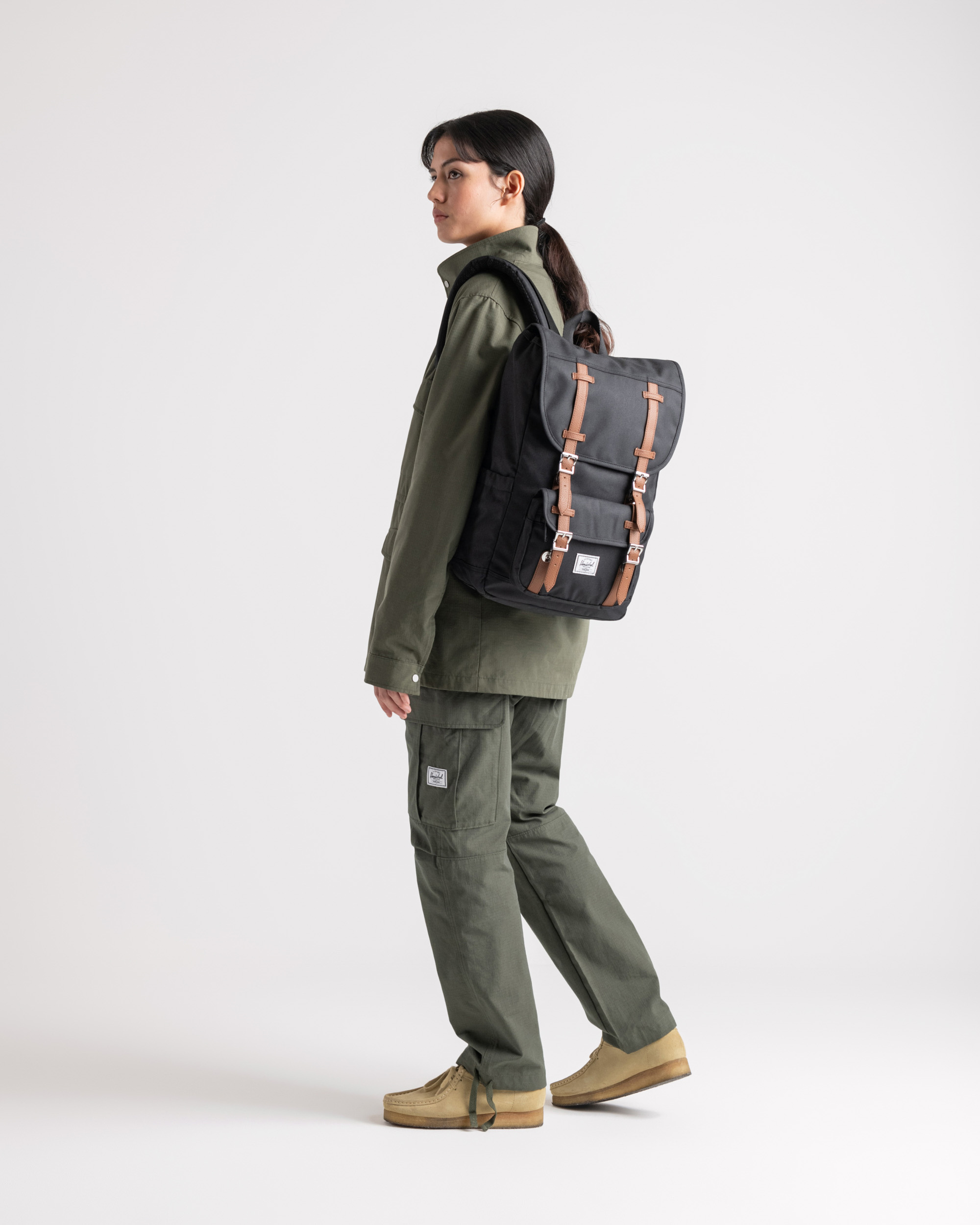 Little America Backpack Mid Volume 21L Herschel Supply Co